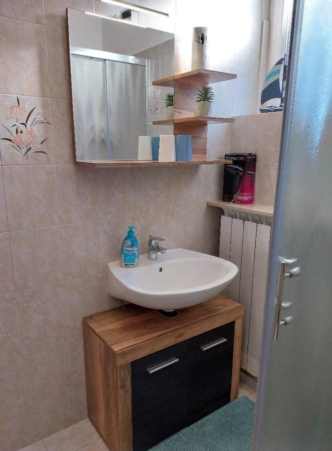 איזולה Apartmaji Pri Bosi Nogi מראה חיצוני תמונה