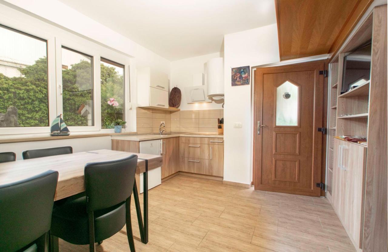 איזולה Apartmaji Pri Bosi Nogi מראה חיצוני תמונה